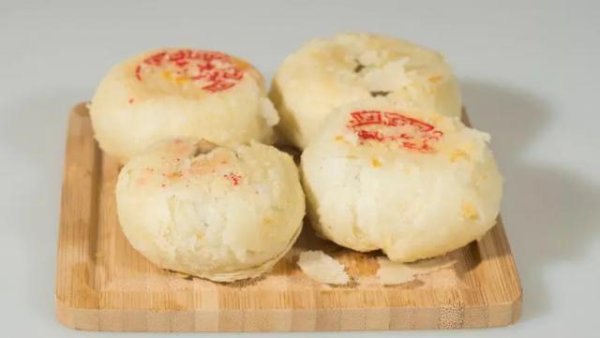 冠达管理 中秋第一网红月饼，到底有多“土”？